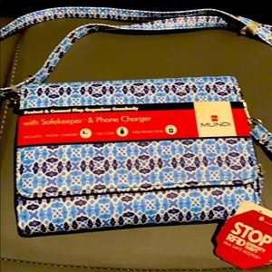 Organizers cross body